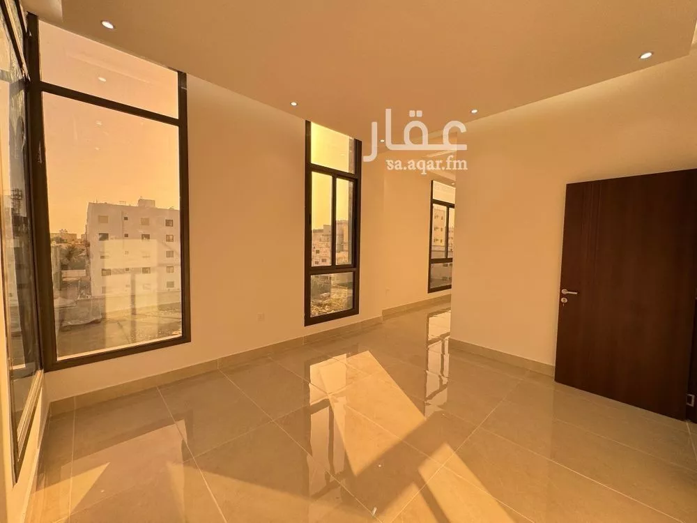 5 bedroom apartment in Al Rawdah 2