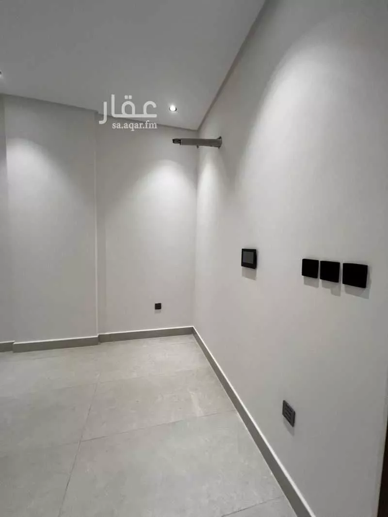 4 bedroom apartment in Al Rawdah 5