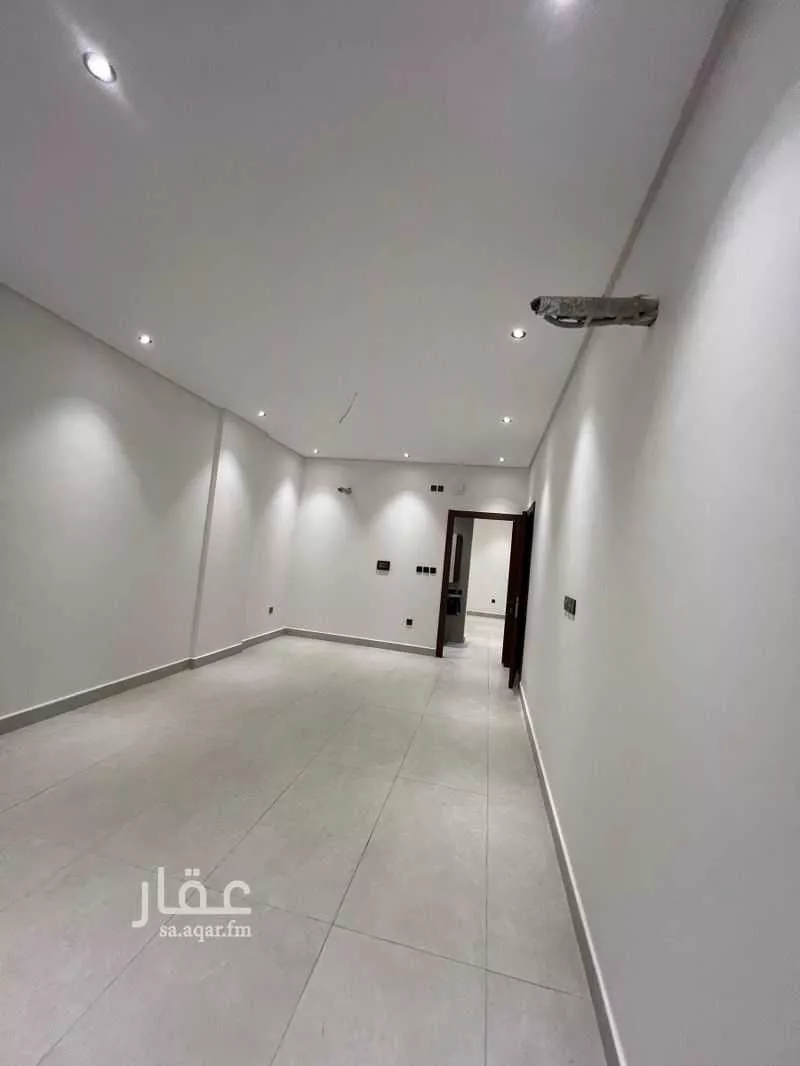 4 bedroom apartment in Al Rawdah 6