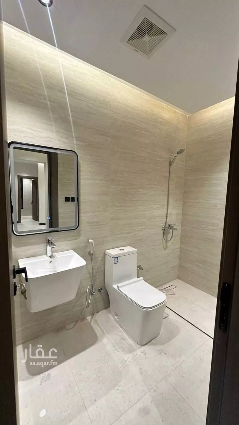 3 bedroom apartment in Al Rehab 8