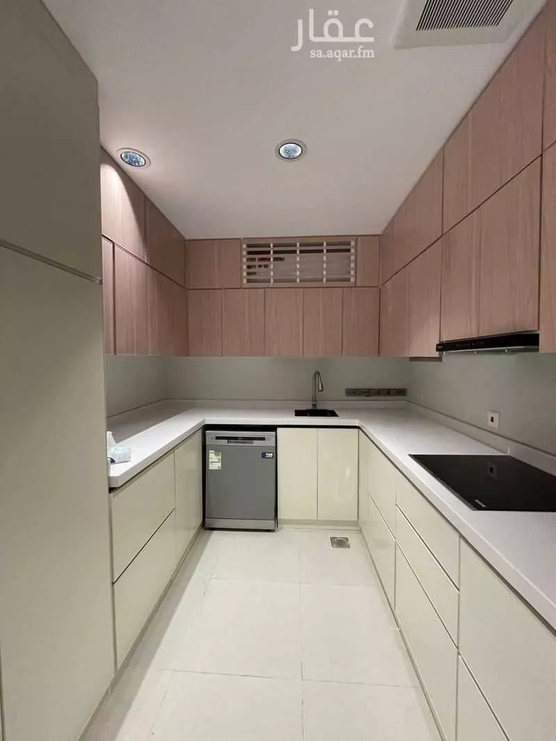 5 bedroom apartment in Al Hamdaniyah 13