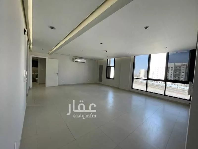 5 bedroom apartment in Al Hamdaniyah 9