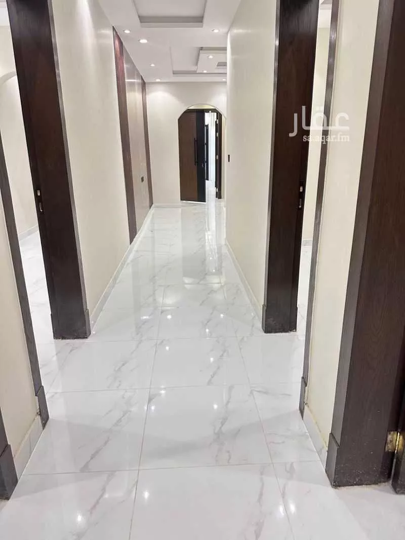6 bedroom apartment in Muraykh 7