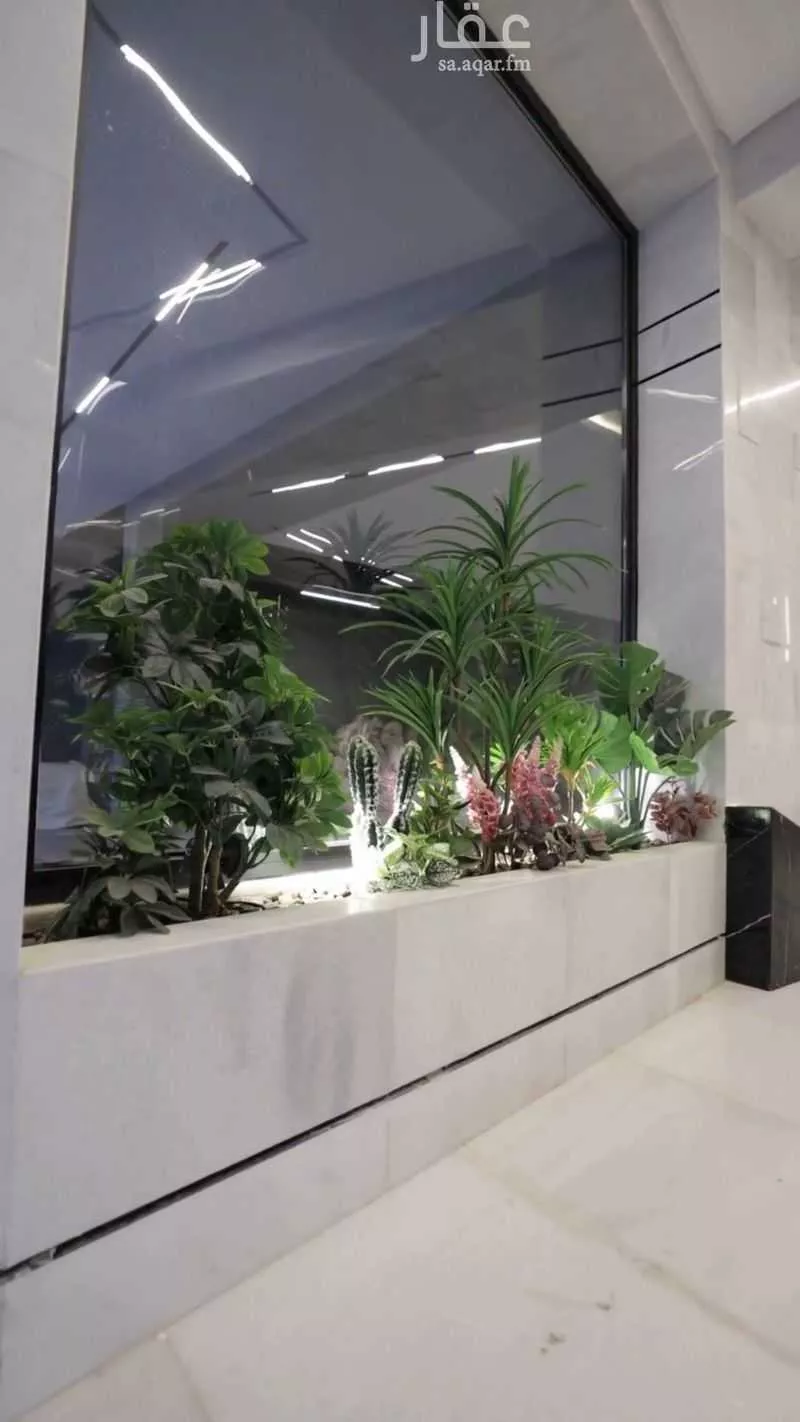 5 bedroom apartment in Al Salamah 7