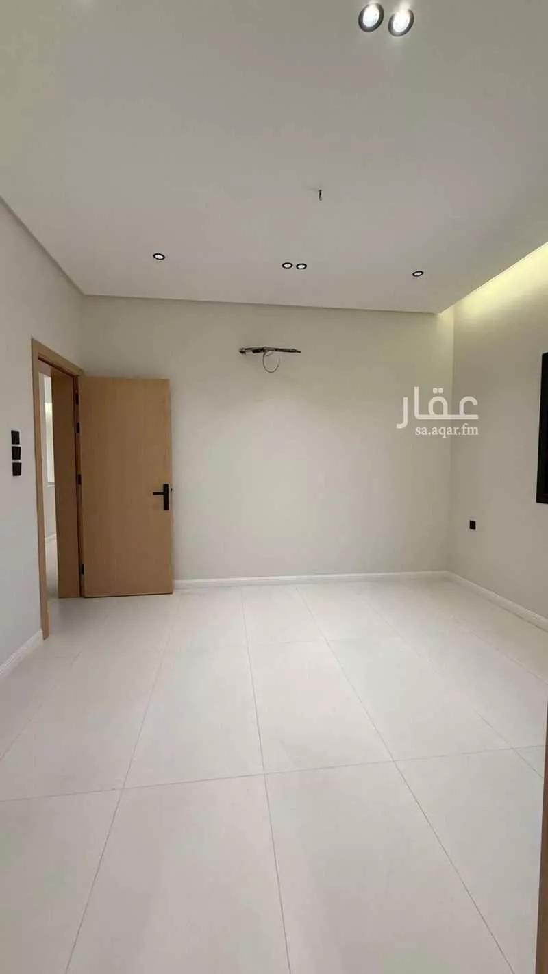 شقة 4 غرف في الريان 7