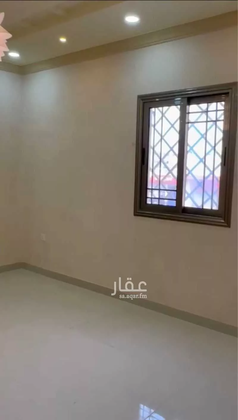 شقة 4 غرف في النزهة 3