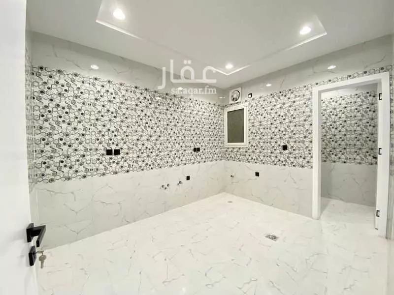 5 bedroom apartment in Mishrifah 7