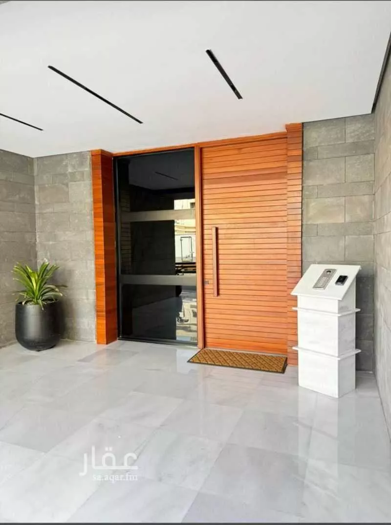 5 bedroom apartment in Al Aziziyah 2