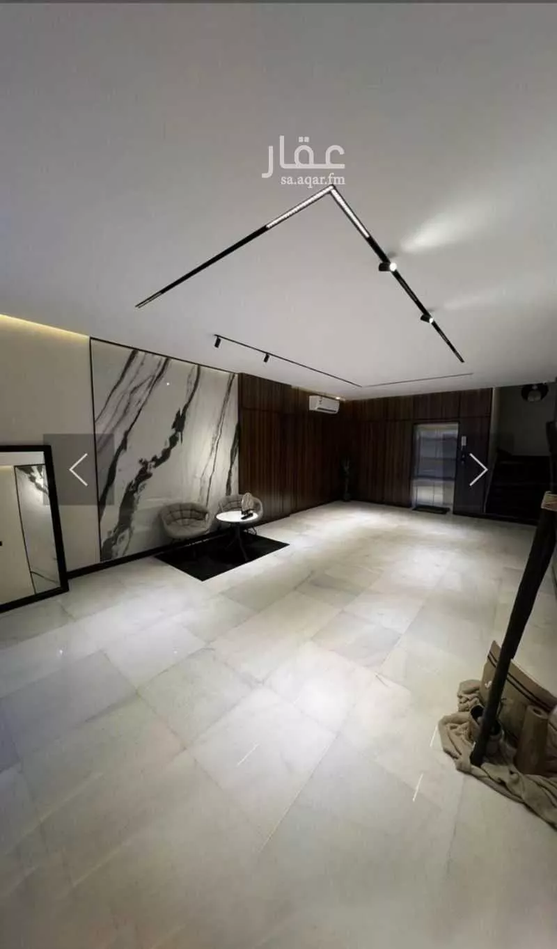 5 bedroom apartment in Al Aziziyah 4