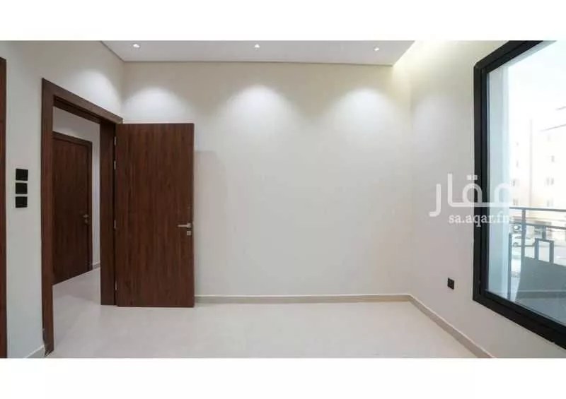 شقة 4 غرف في الريان 22