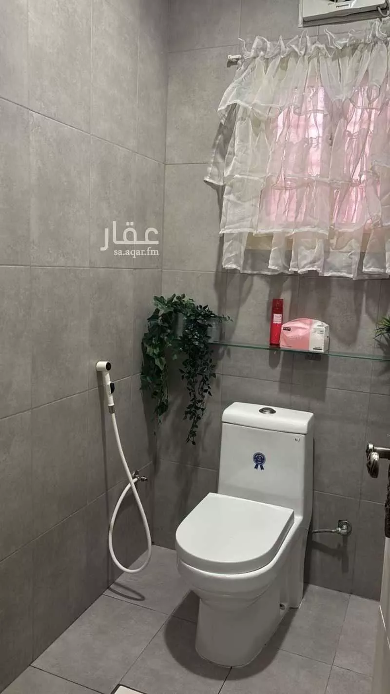 6 bedroom apartment in Al Marwa 9