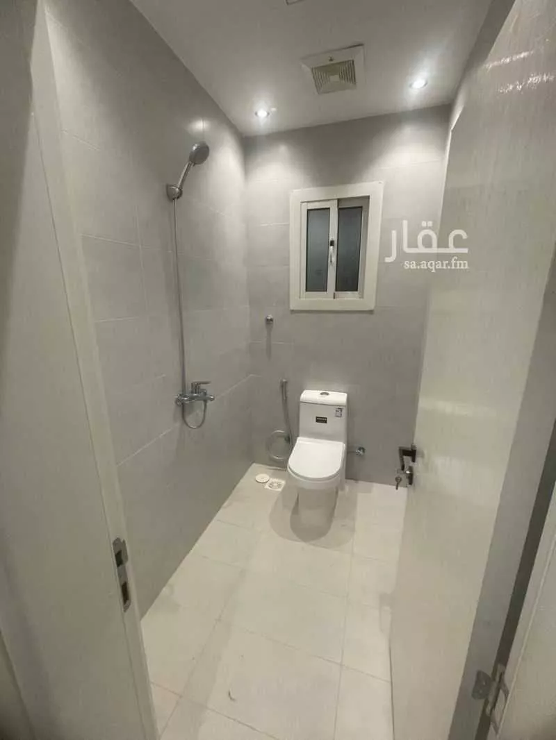 شقة 5 غرف في طيبة 11