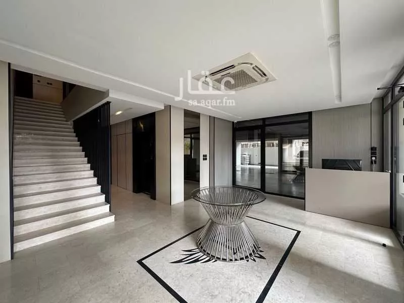 3 bedroom apartment in Al Rawdah 2