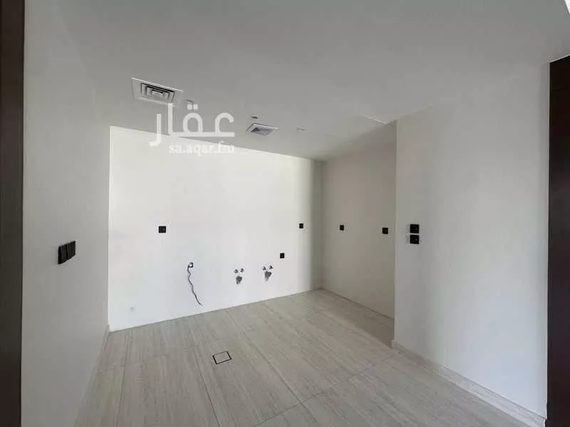 3 bedroom apartment in Al Rawdah 7