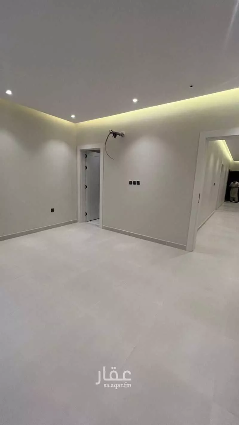 5 bedroom villa in Al Manar 7