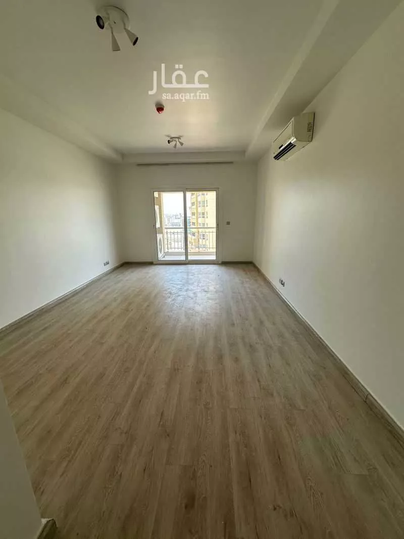 3 bedroom apartment in Al Fayha 4