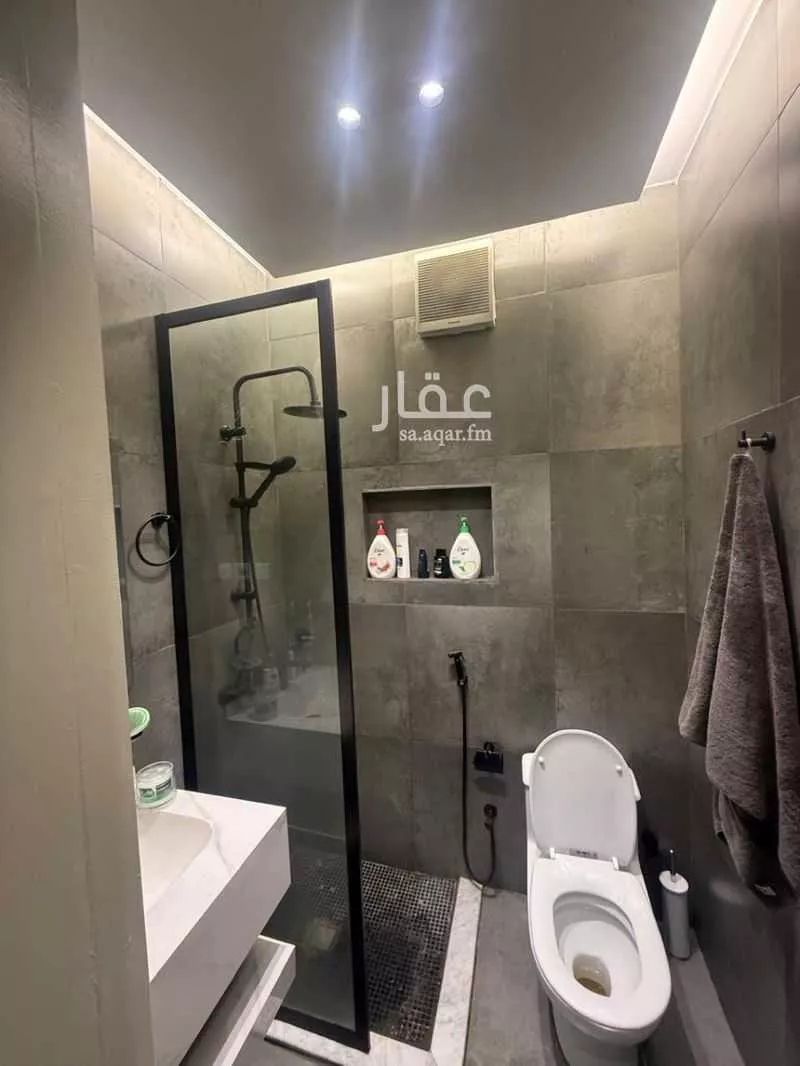 3 bedroom apartment in Al Bawadi 6