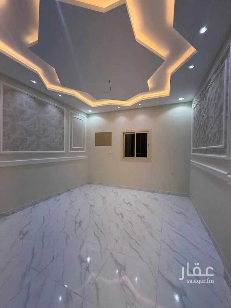 4 bedroom apartment in Muraykh 5