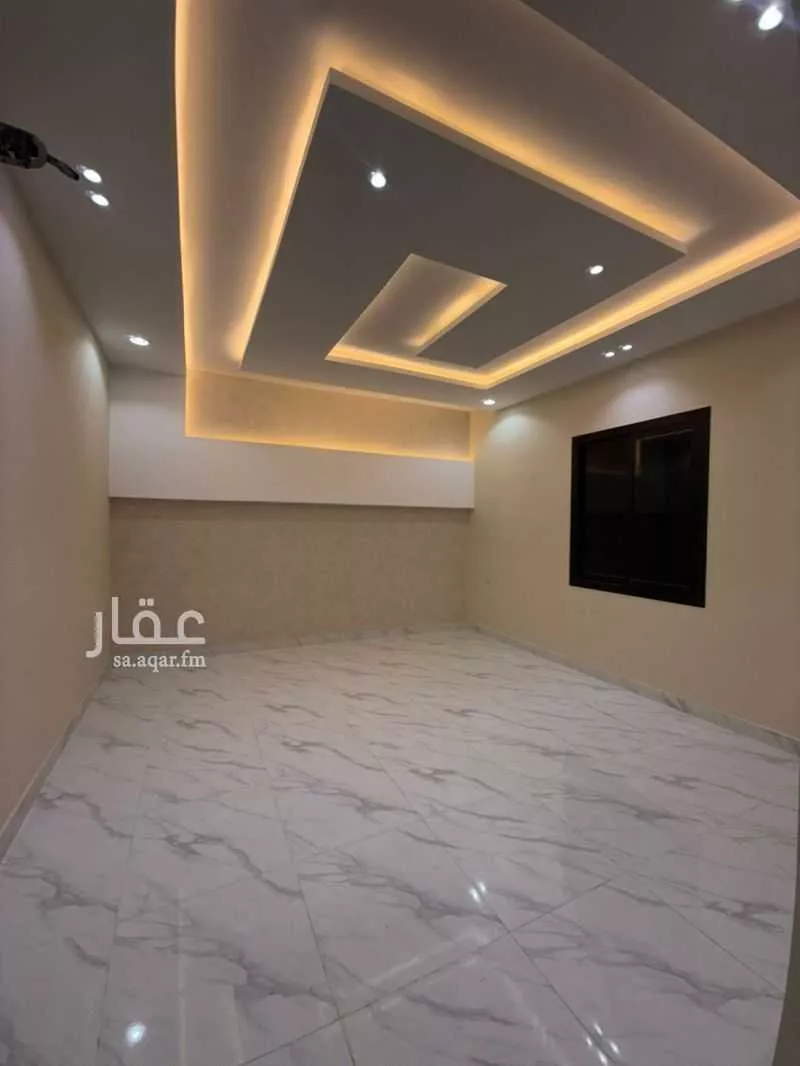 4 bedroom apartment in Muraykh 8