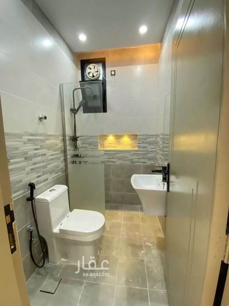 5 bedroom apartment in Al Nuzhah 6