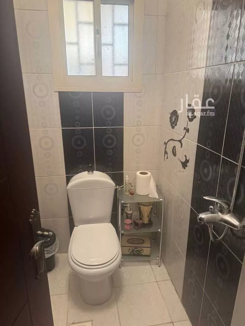 7 bedroom apartment in Al Manar 9