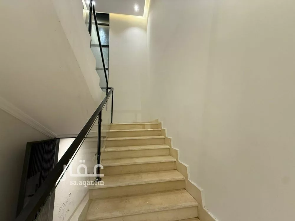 7 bedroom floor in Al Rahmaniyyah 23