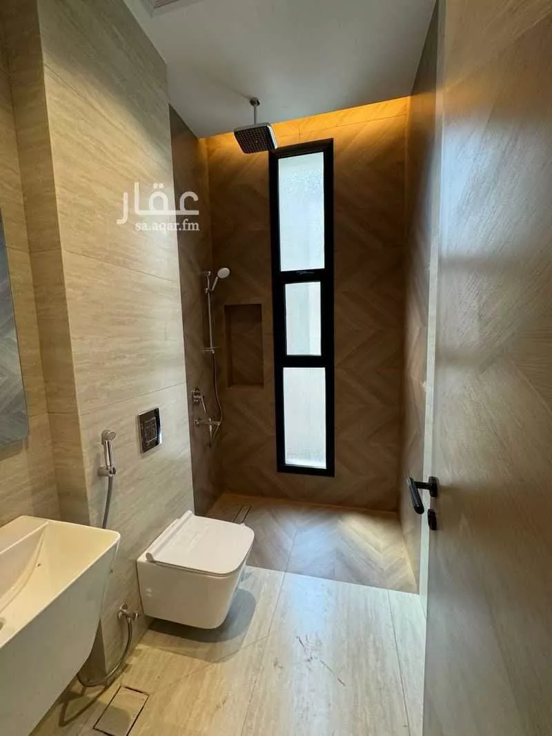 دور 7 غرف في الرويس 15