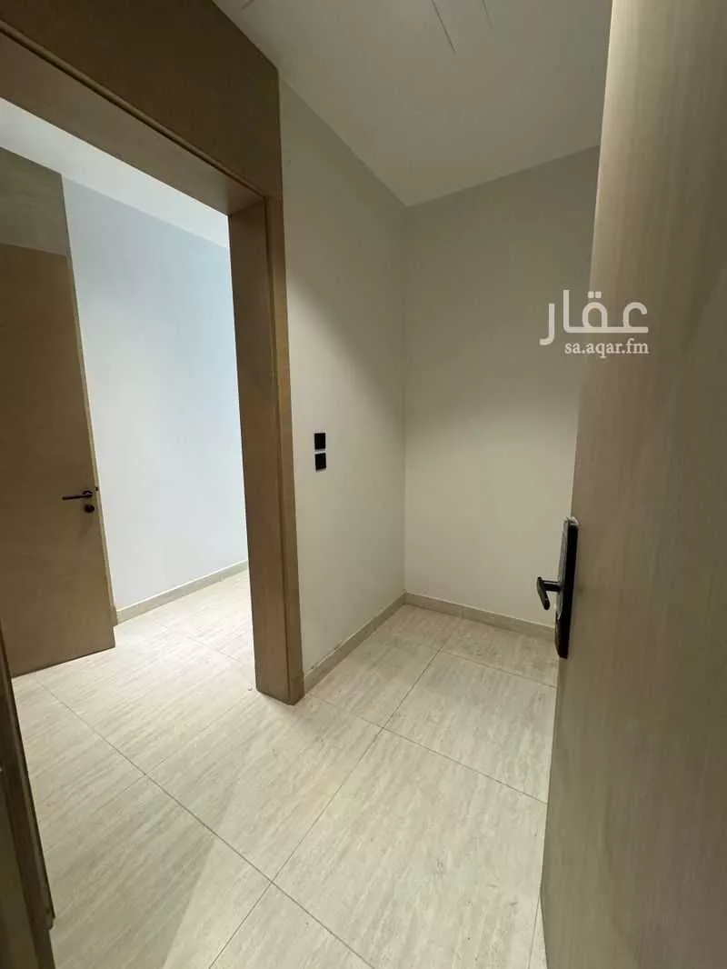 دور 7 غرف في الرويس 10