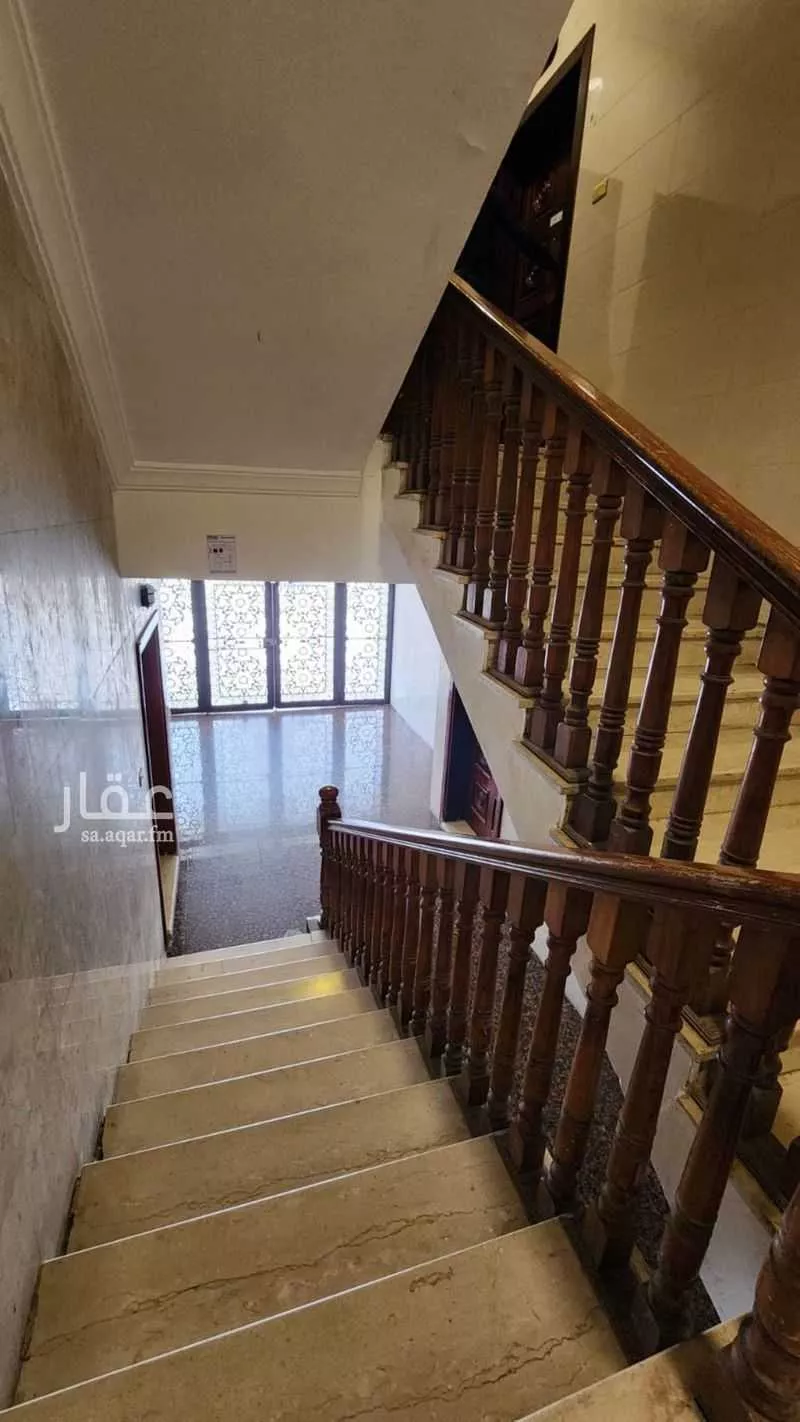 عمارة 660 م² في الرحاب 15