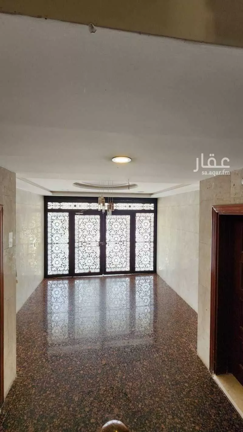 عمارة 660 م² في الرحاب 9