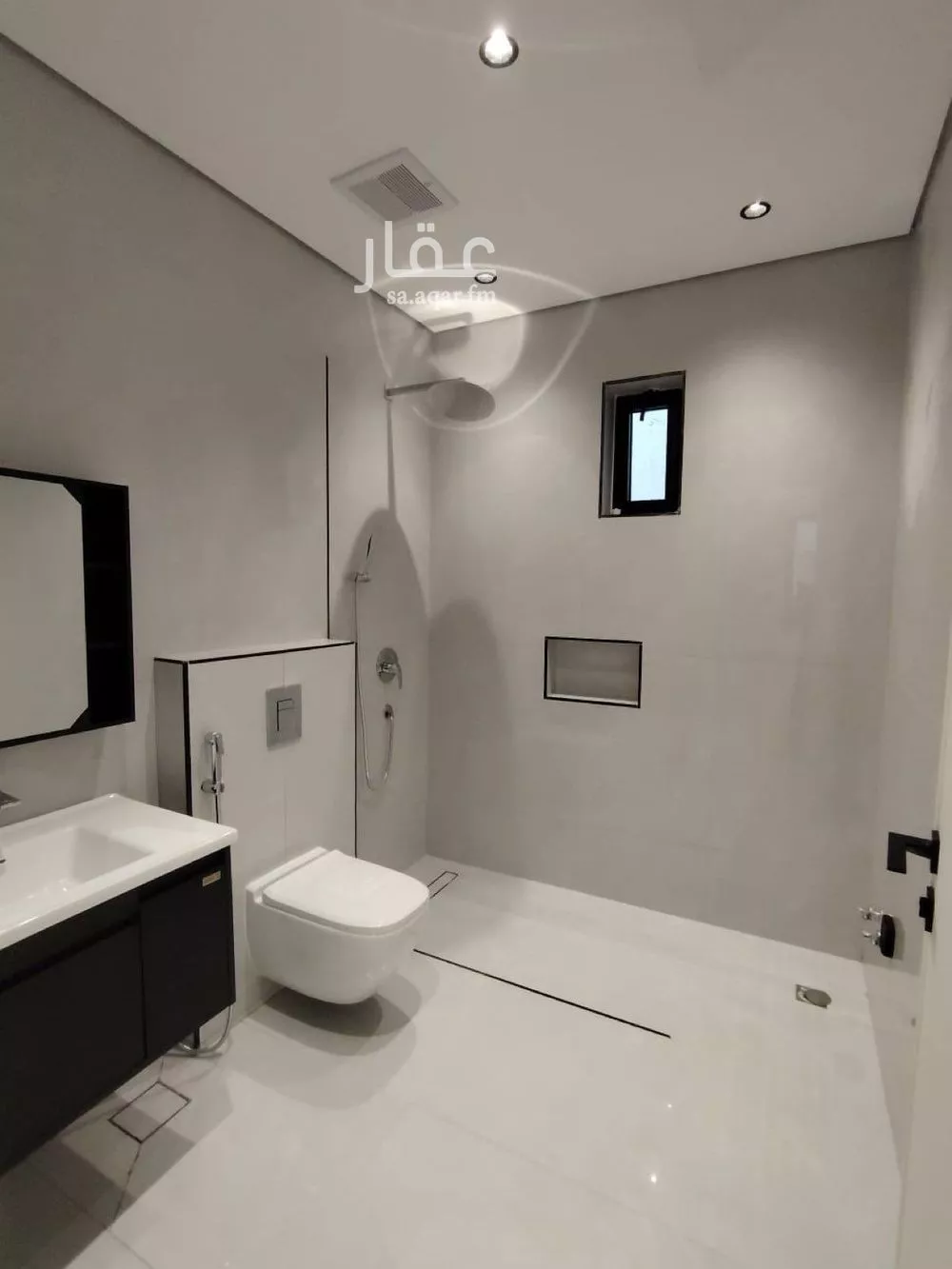5 bedroom apartment in Az Zomorod, Jeddah 13