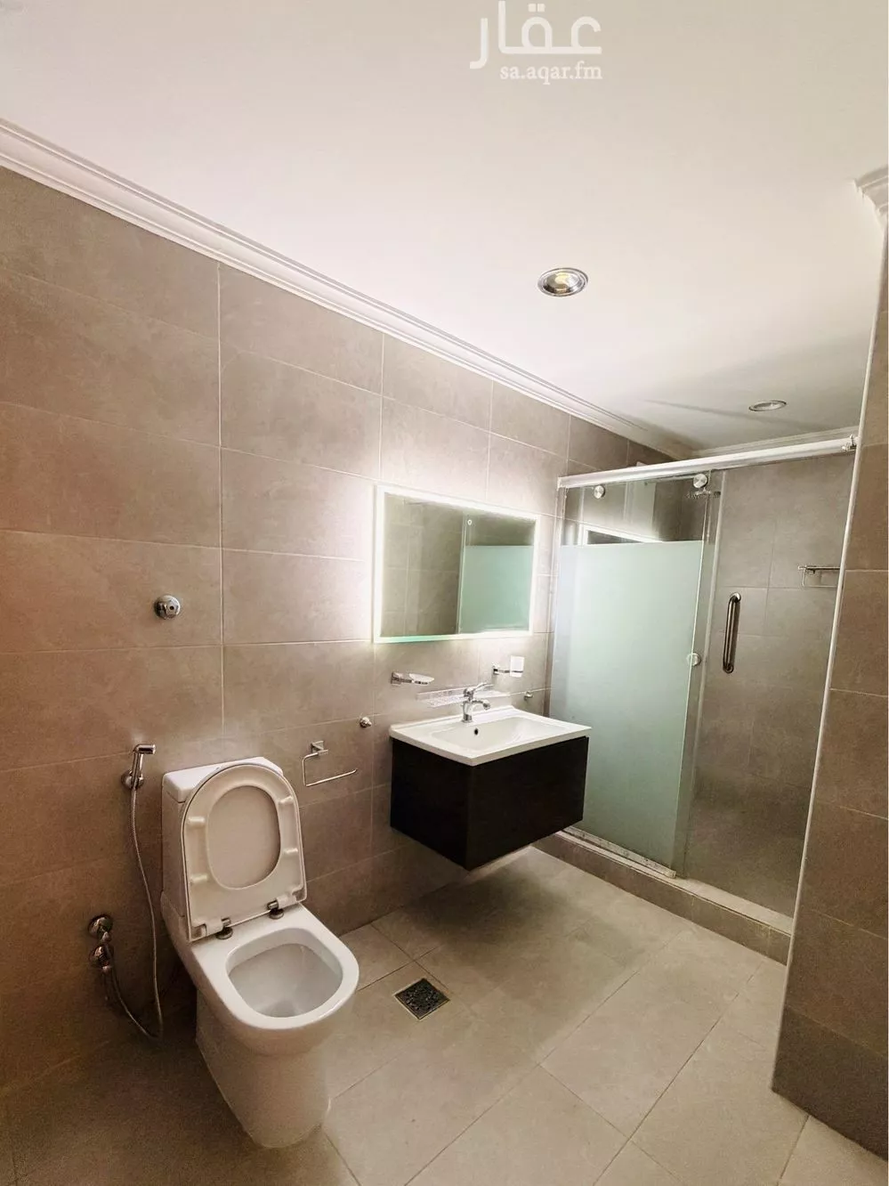 3 bedroom villa in Al Shati, Jeddah 12