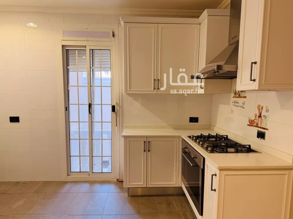 3 bedroom villa in Al Shati, Jeddah 7