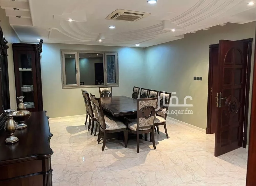 4 bedroom villa in Ash Shati Al Gharbi 9