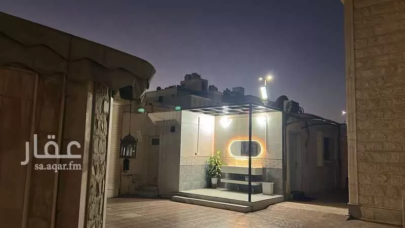 8 bedroom villa in Al Fayha 7