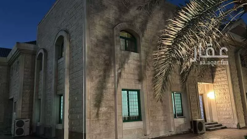 8 bedroom villa in Al Fayha 9