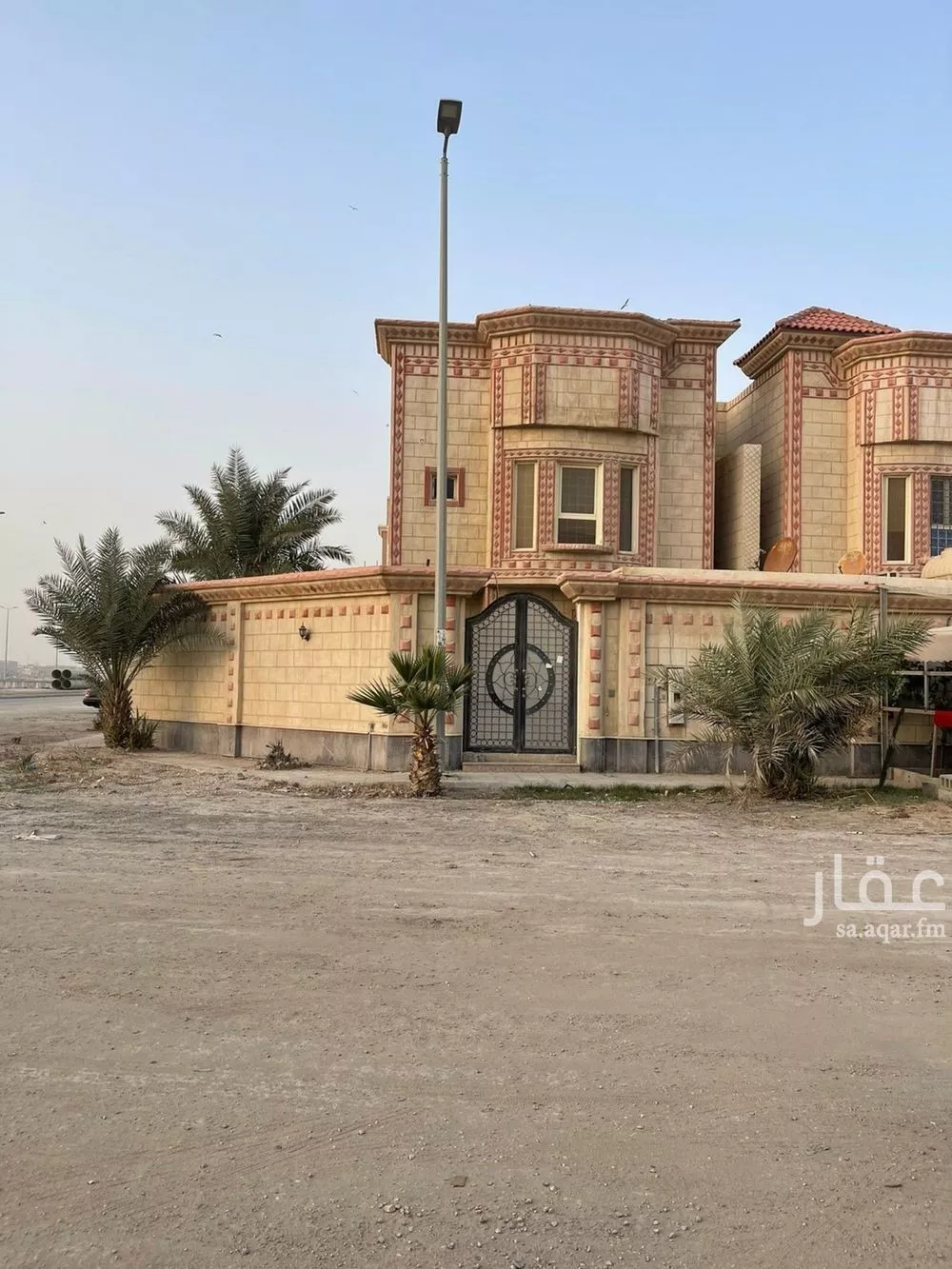 فيلا 6 غرف في ضاحية الملك فهد 13