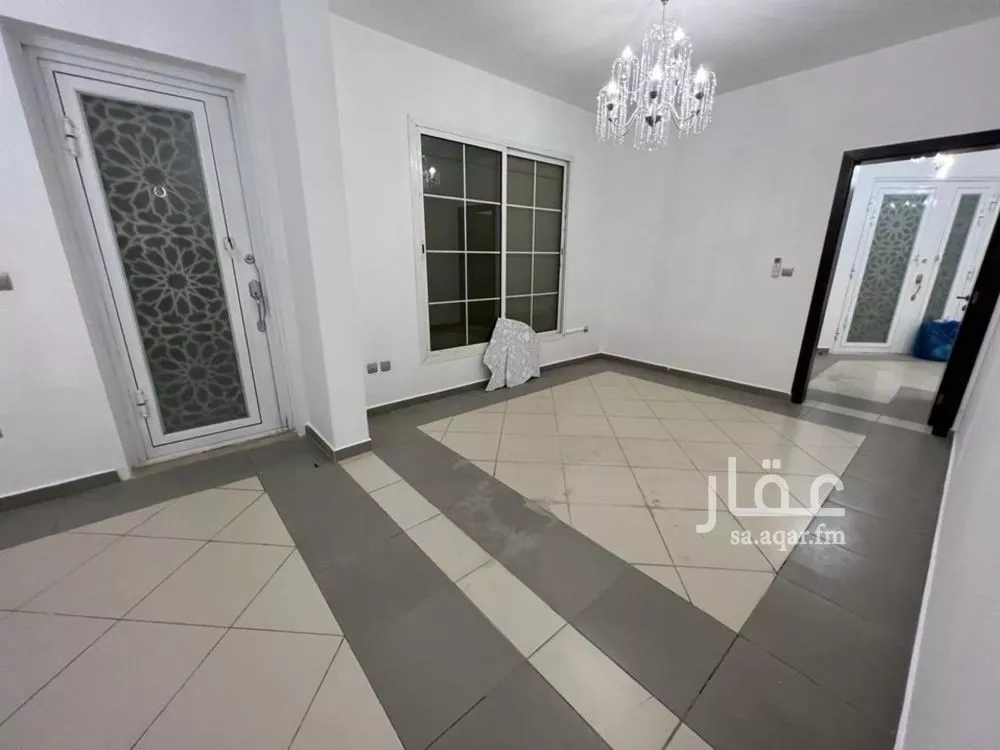 فيلا 4 غرف في الخالدية الشمالية 9