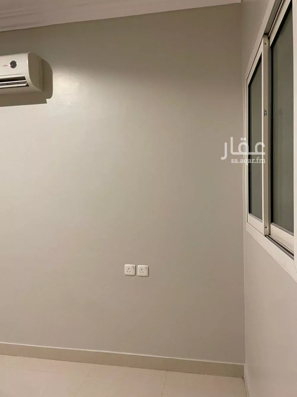 شقة 4 غرف في الملقا 10