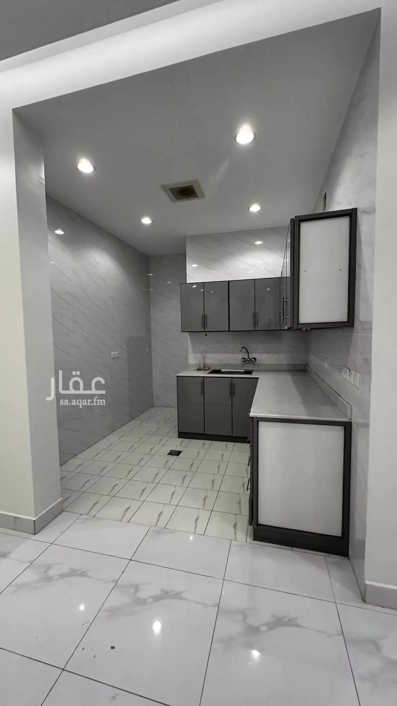4 bedroom villa in Al Malaz, Riyadh 15
