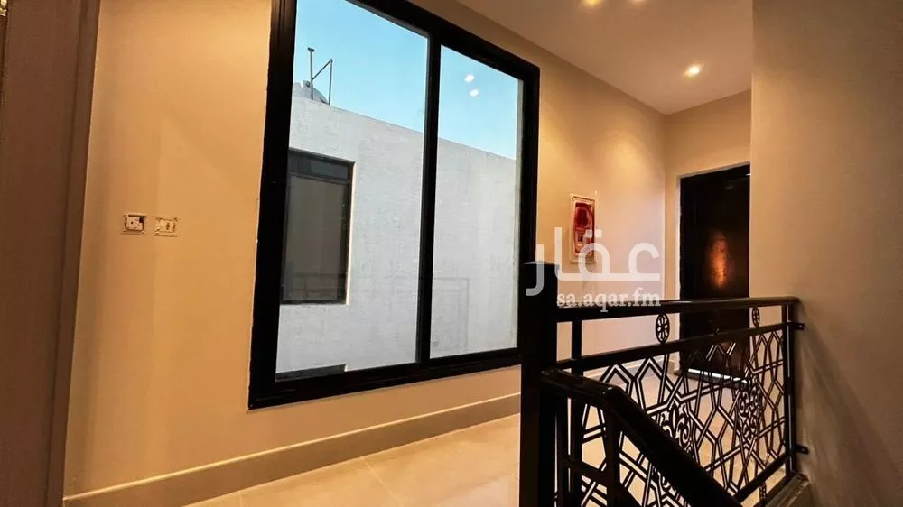 5 bedroom villa in Dahiat King Fahd 18