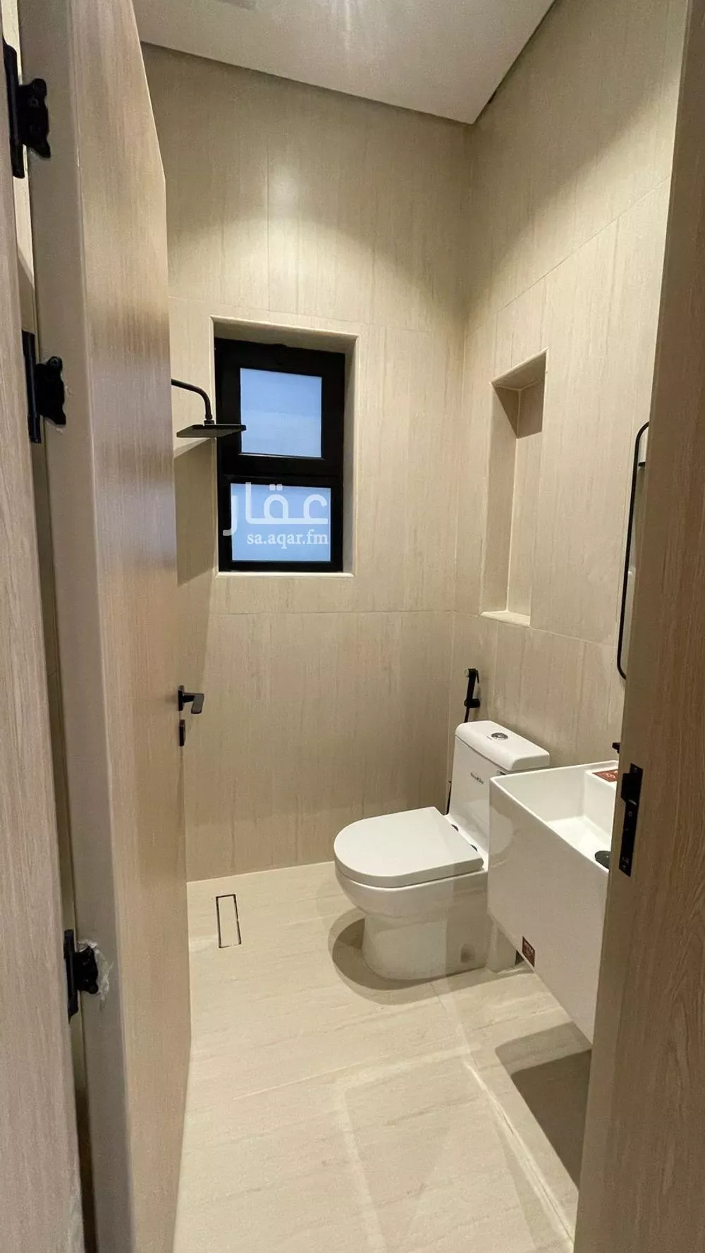 5 bedroom villa in Ash Shulah 12