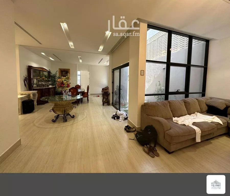 6 bedroom villa in Al Muraikabat 8