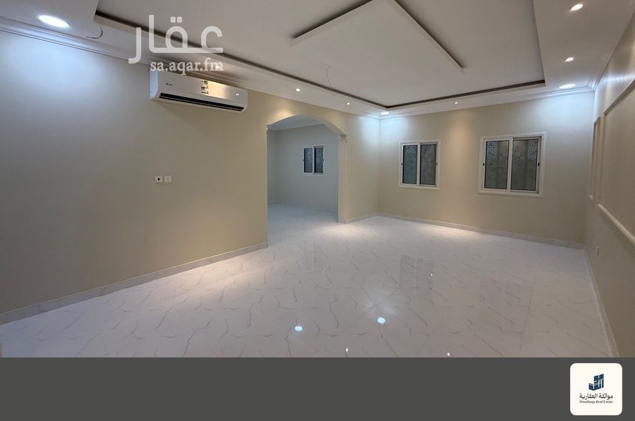 5 bedroom villa in Al Aqiq, Eastern Province 5