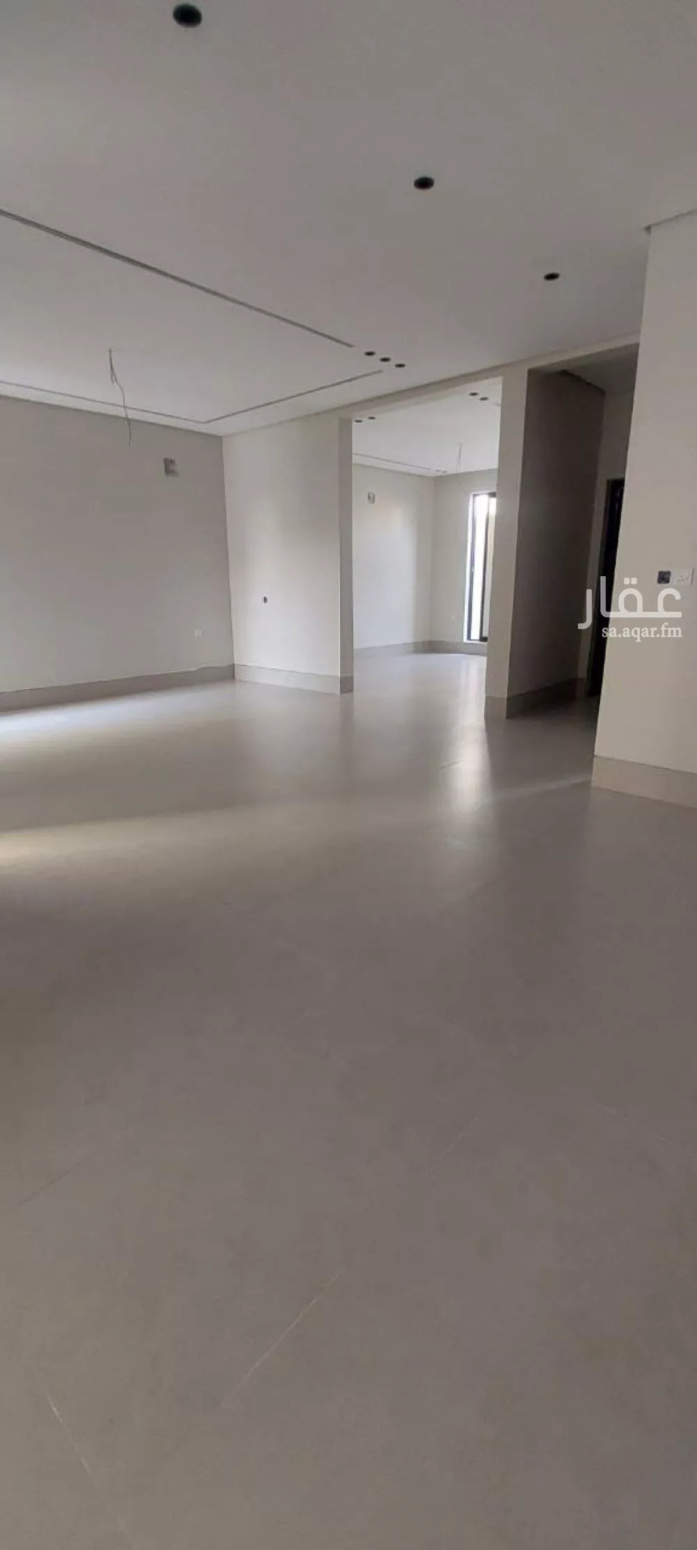 6 bedroom villa in Dahiat King Fahd 4