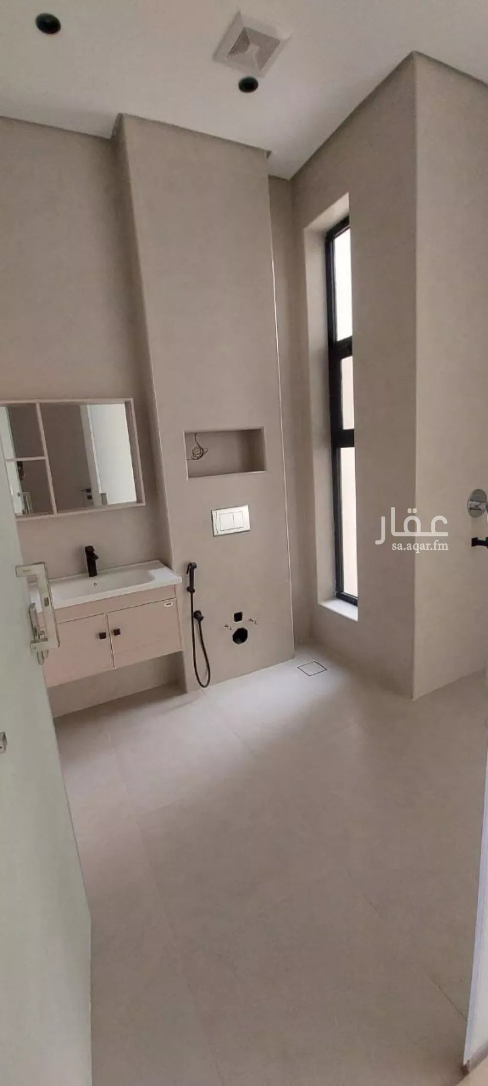 6 bedroom villa in Dahiat King Fahd 6