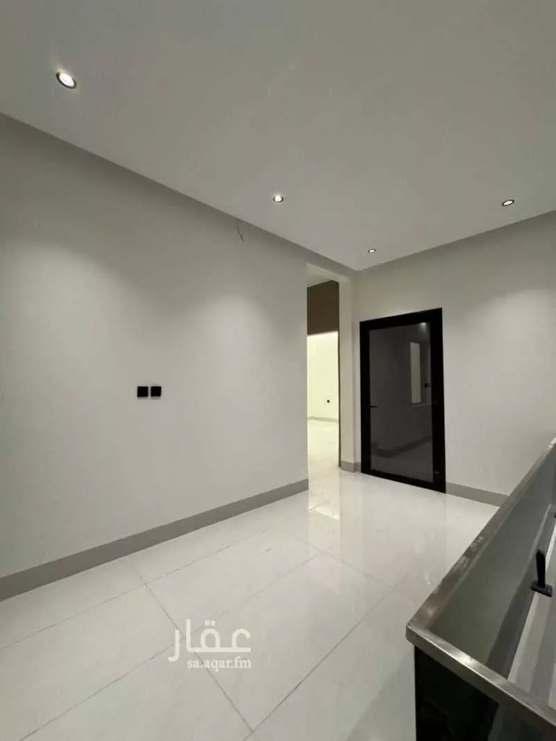 فيلا 5 غرف في الشعلة 8