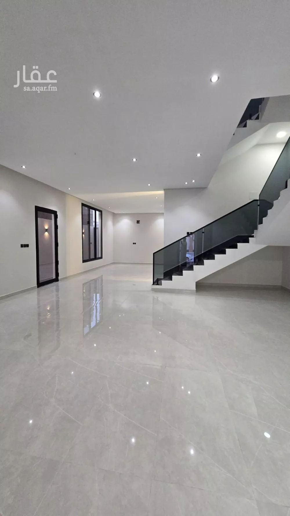 6 bedroom villa in Dahiat King Fahd 4