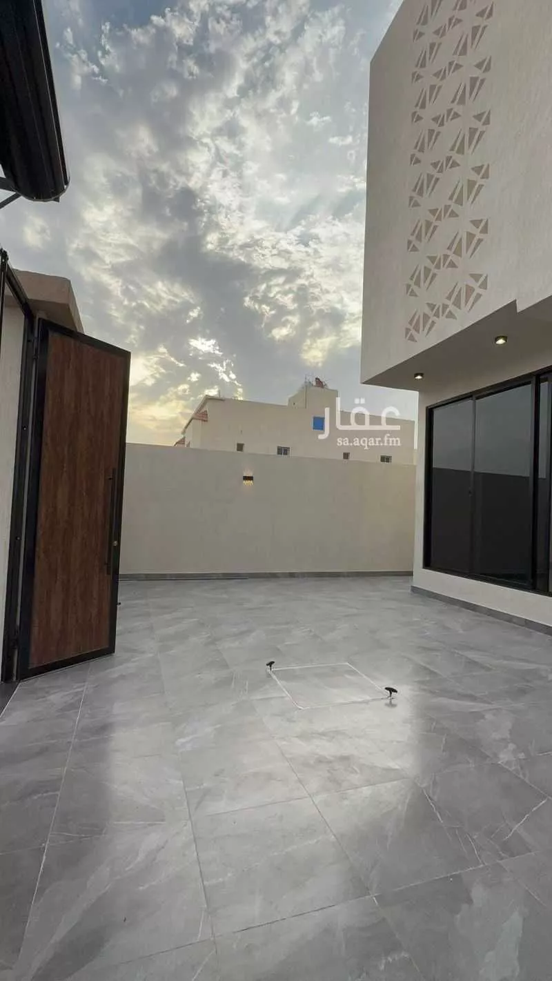 4 bedroom villa in Dahiat King Fahd, Eastern Province 5