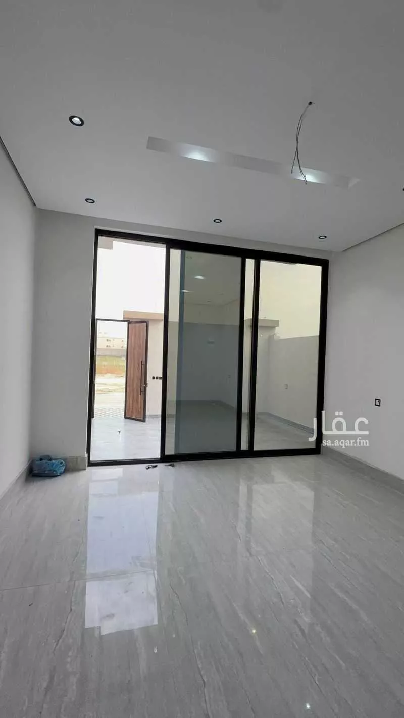 4 bedroom villa in Dahiat King Fahd, Eastern Province 4
